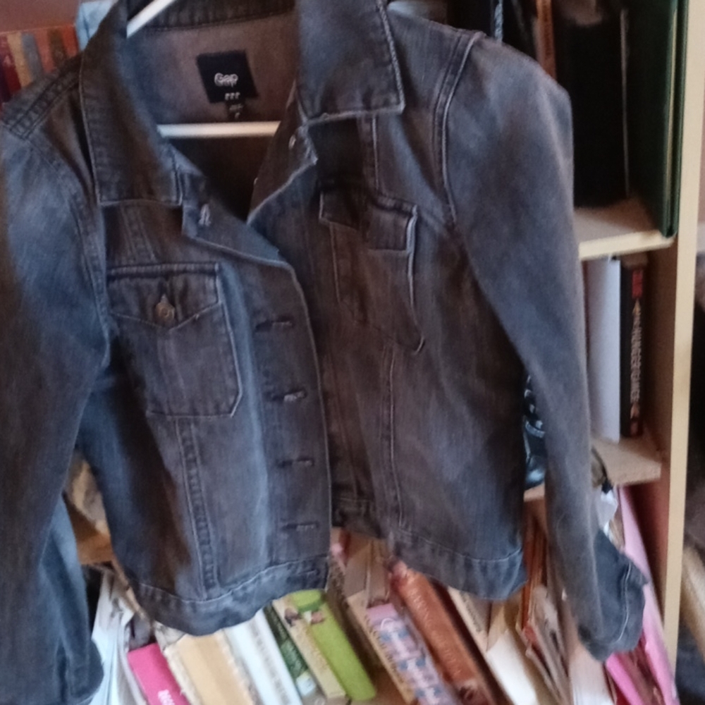 Gap denim jacket size medium